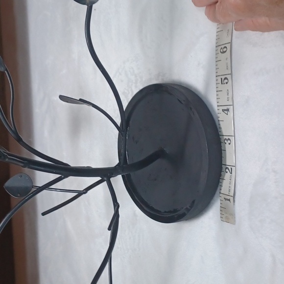 Black Earring Round  Tree Stand - Picture 6 of 9